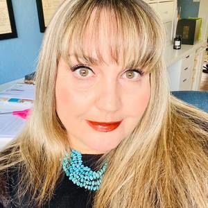 Meet your Posher, Marci